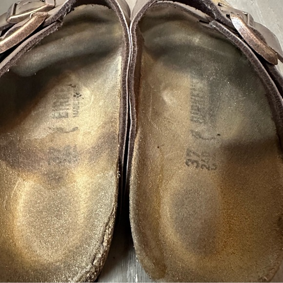 Birkenstock Arizona Birkibuc - Mocha
Size 37 (Womens 6-6.5) - Picture 10 of 16